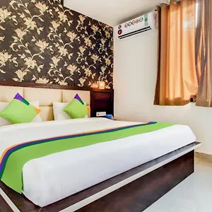 Guest house Blossom - Fully Ac, Tajganj