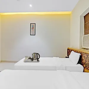 Hotel Townhouse Sulit, Tajganj